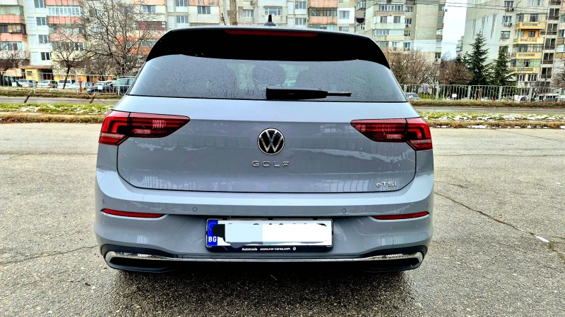 VW Golf 8.5 1.5 eTSI 50 Years edition, снимка 4 - Автомобили и джипове - 53128487
