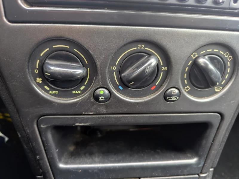 Citroen Xsara 1.9D , снимка 6 - Автомобили и джипове - 53486294