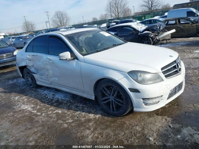 Mercedes-Benz C 300 LUXURY 4MATIC* NAVI* ПОДГРЕВ* КОЖА - изображение 2