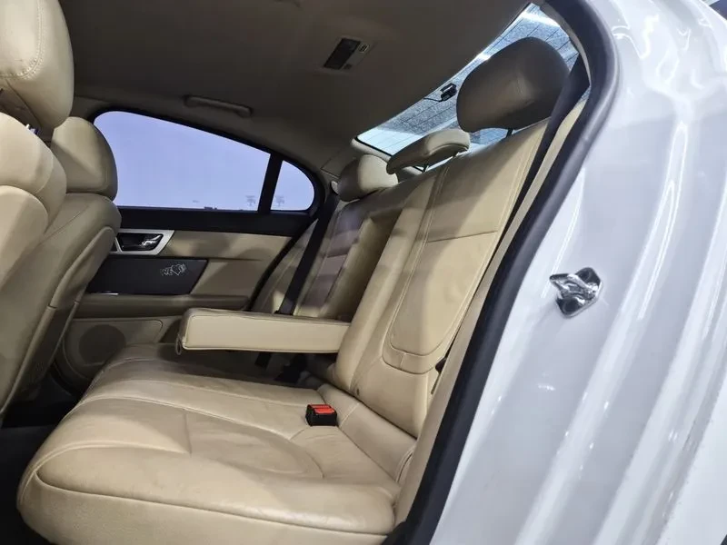 Jaguar Xf 2.2D | Mobile.bg � ����������� 12