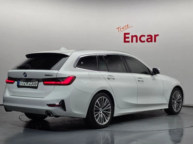 BMW 320 320i Touring Luxury| 184к.с.| ВКЛ.ТЕХНОТЕСТ, снимка 2 - Автомобили и джипове - 55582267