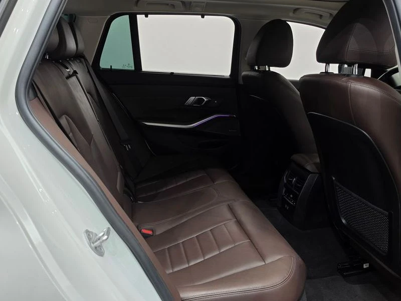BMW 320 320i Touring Luxury| 184к.с.| ВКЛ.ТЕХНОТЕСТ, снимка 12 - Автомобили и джипове - 55582267