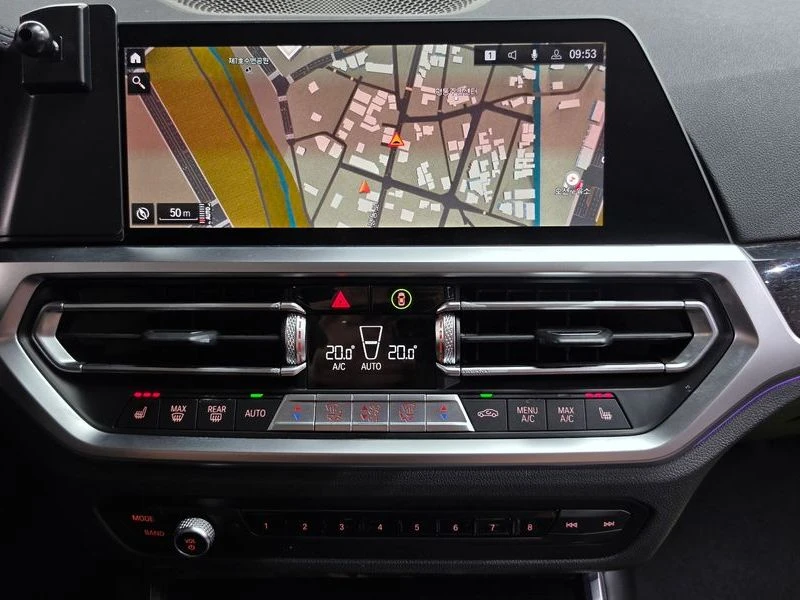 BMW 320 320i Touring Luxury| 184к.с.| ВКЛ.ТЕХНОТЕСТ, снимка 13 - Автомобили и джипове - 55582267