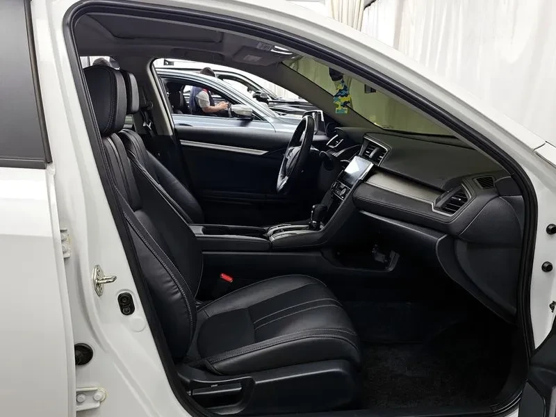 Honda Civic 2.0 10Th Generation, снимка 11 - Автомобили и джипове - 55727364