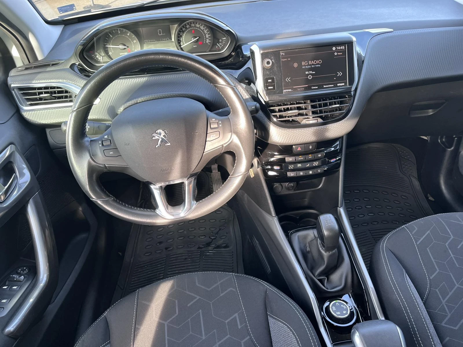 Peugeot 2008  NEW ACTIVE 1.6 HDI 100 BVM5  - изображение 9