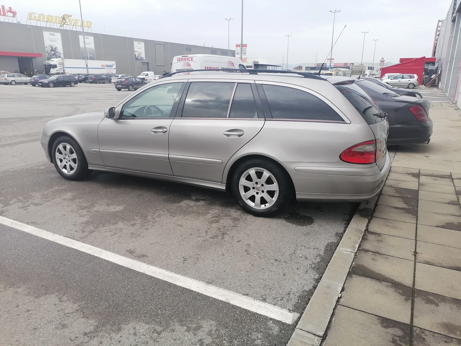 Mercedes-Benz E 200 200 CDI. 7 МЕСТЕН - изображение 3