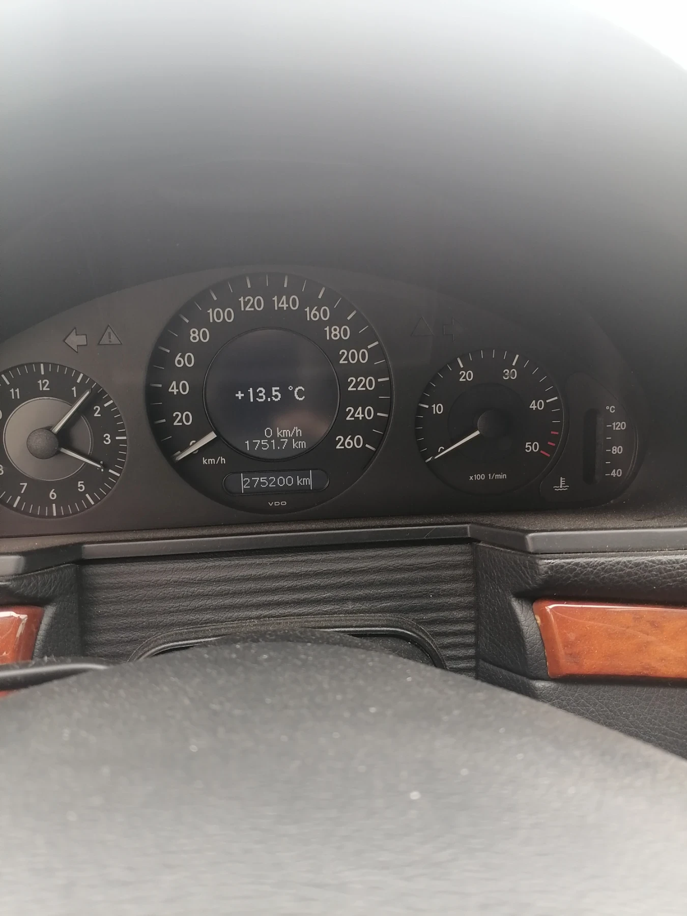 Mercedes-Benz E 200 200 CDI. 7 МЕСТЕН - изображение 8