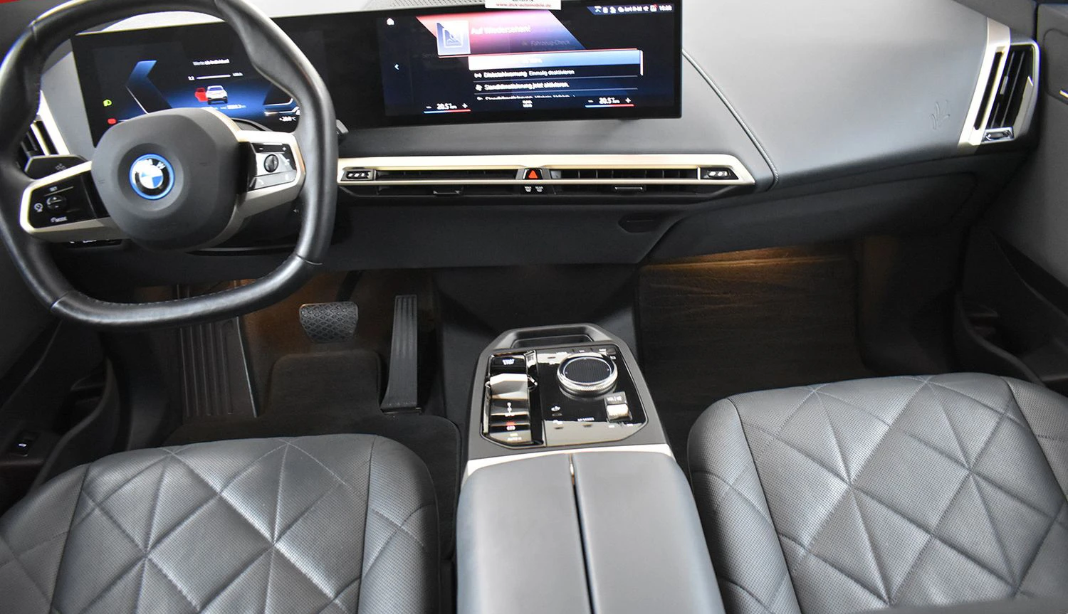 BMW iX xDRIVE40/326HP/SHADOW/VIRTU/HUD/H&K/360/ACC/251f - изображение 10