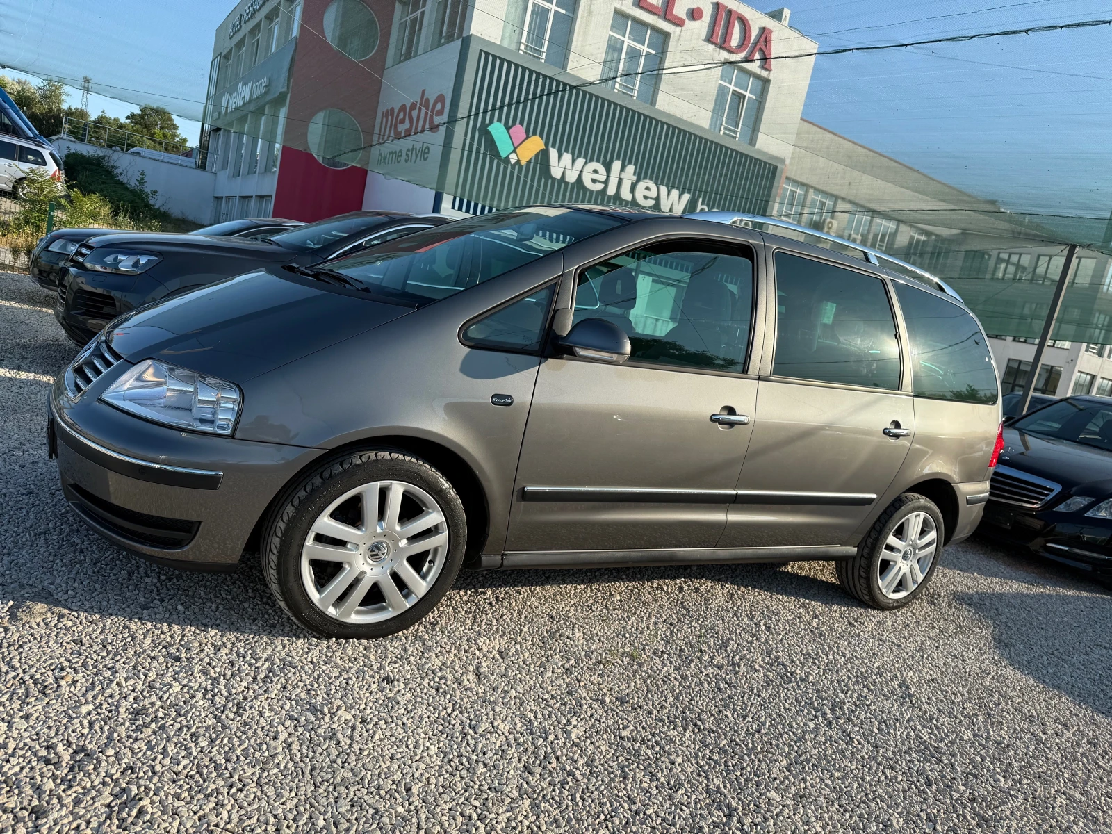 VW Sharan 2.0TDi, Facelfit, Freestyle, 6+ 1 - изображение 7