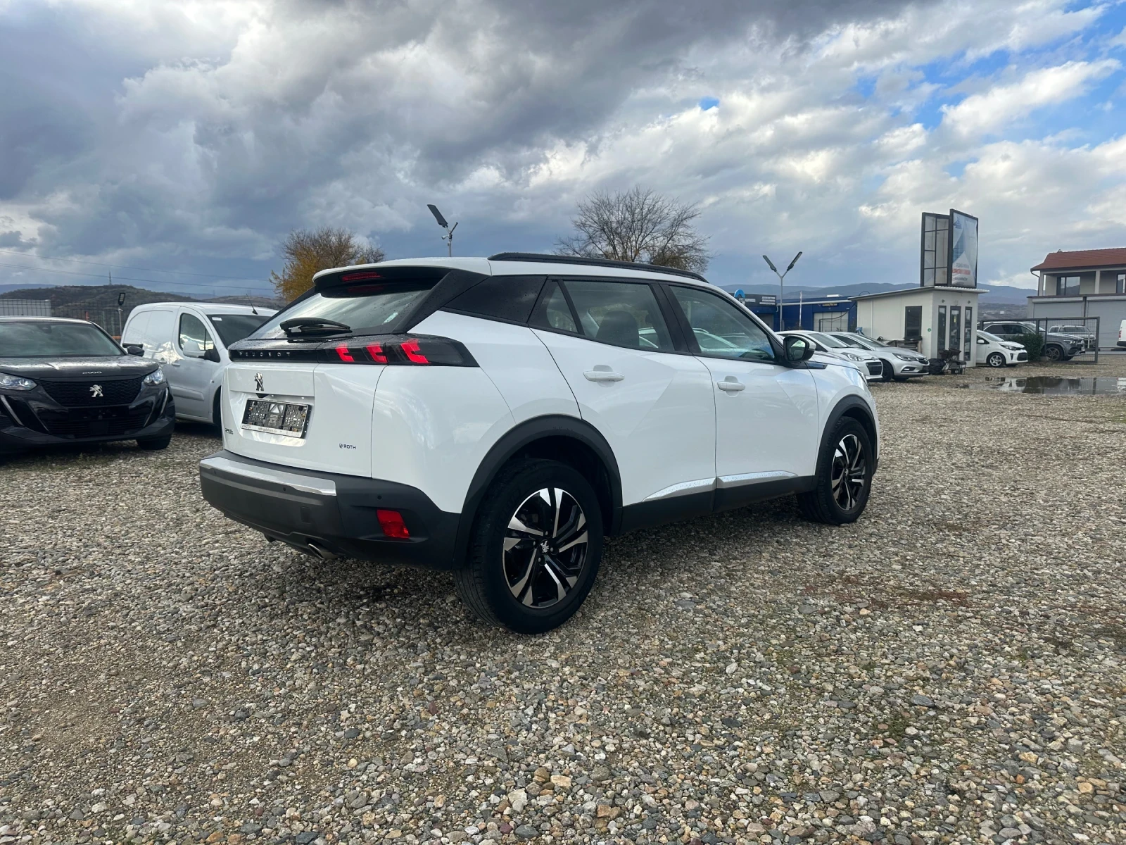 Peugeot 2008 1.5 Blue-HDi Allure - изображение 4