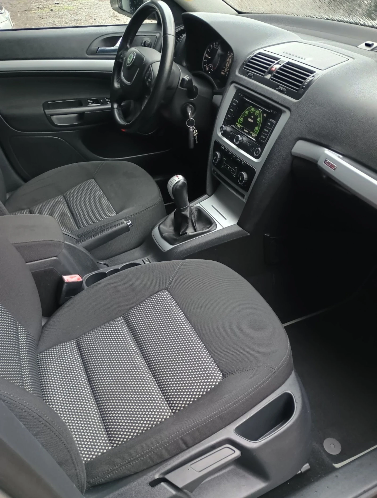 Skoda Octavia * SCOUT * 4X4 * НАПЪЛНО ОБСЛУЖЕН * ТОП СЪСТОЯНИЕ * - изображение 7