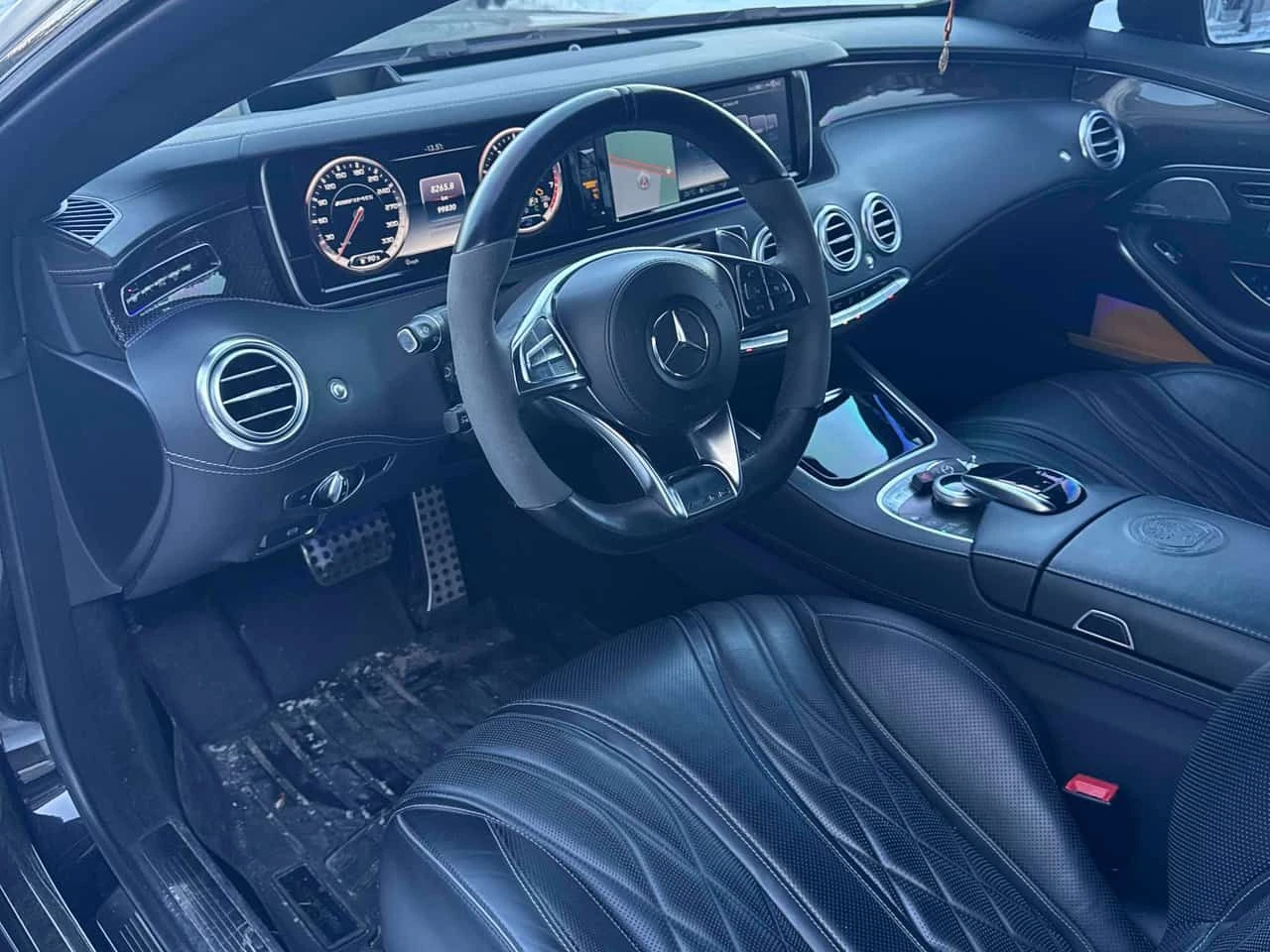 Mercedes-Benz S 63 * AMG * CARFAX * БЕЗ ПЪРВОНАЧАЛНА ВНОСКА - изображение 5