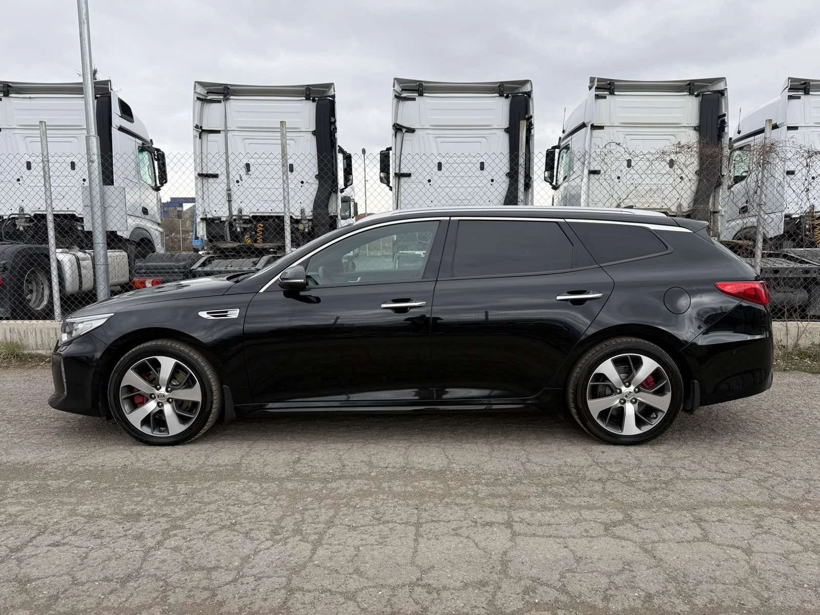 Kia Optima GT 2.0T FULL Швейцария , снимка 2 - Автомобили и джипове - 53927491