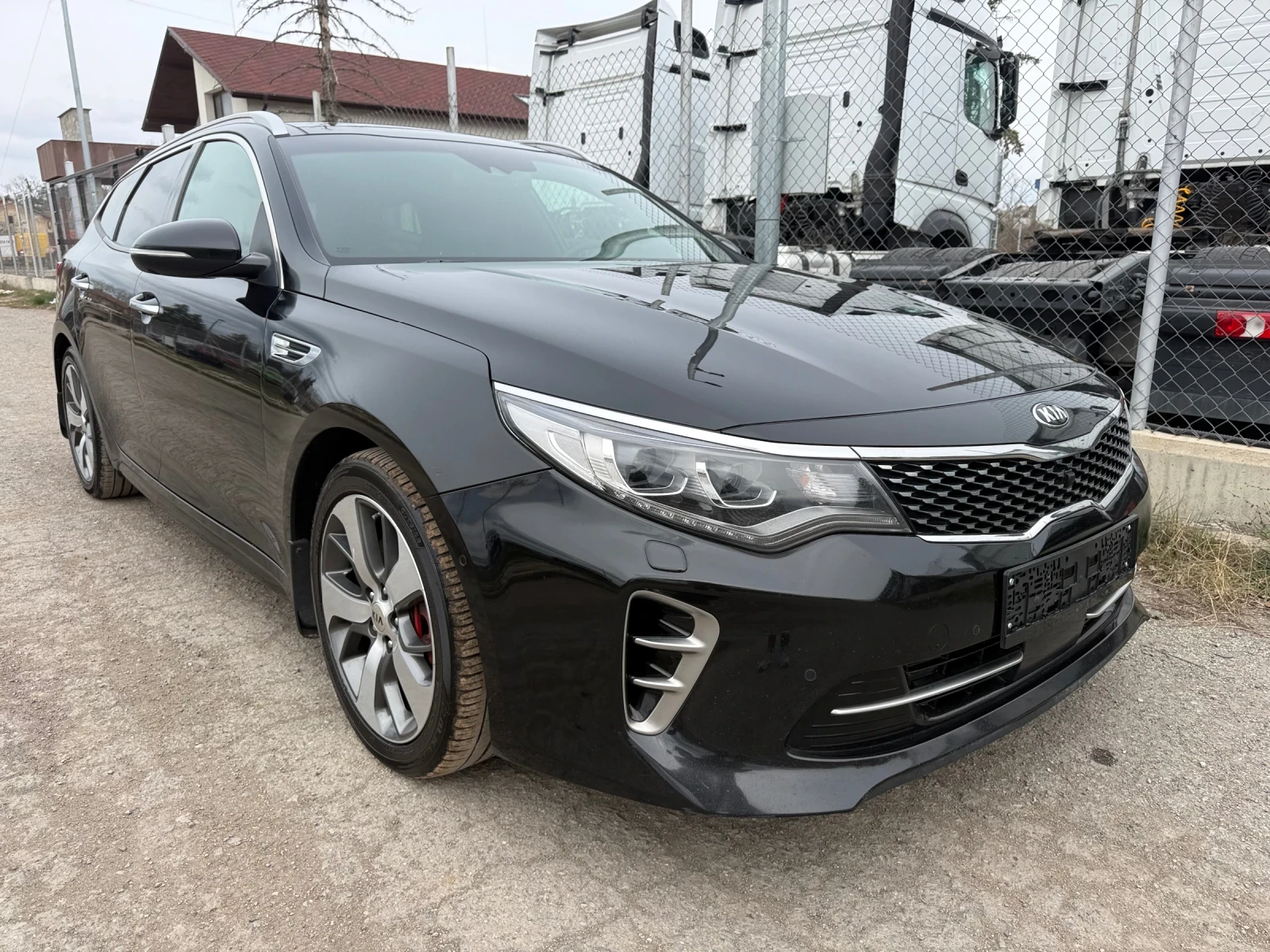 Kia Optima GT 2.0T FULL Швейцария , снимка 6 - Автомобили и джипове - 53927491