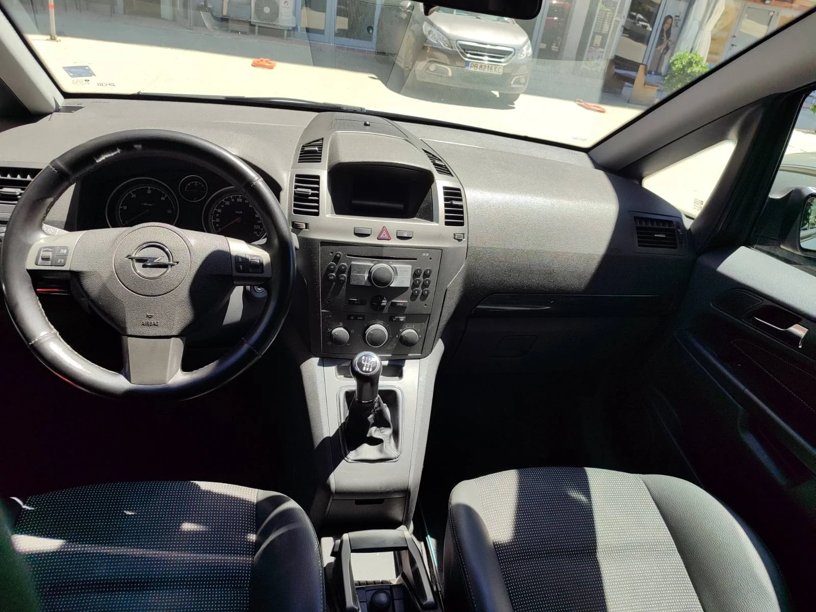 Opel Zafira, снимка 17 - Автомобили и джипове - 54711857