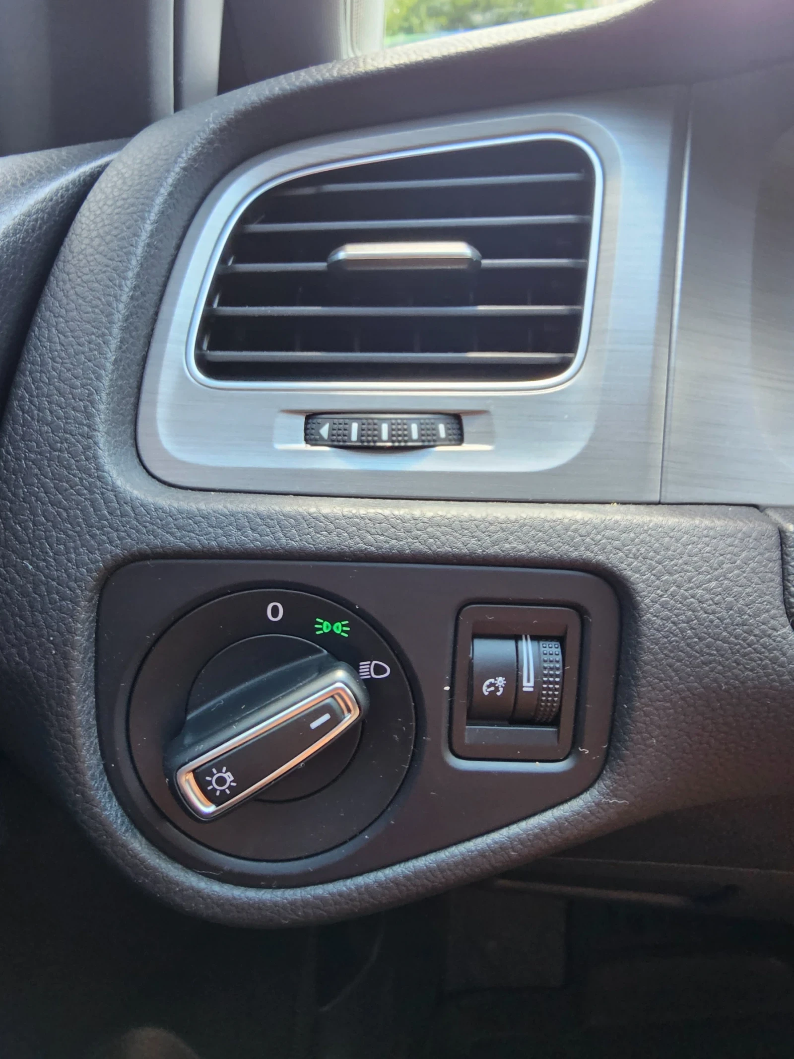 VW Golf, снимка 14 - Автомобили и джипове - 54855410