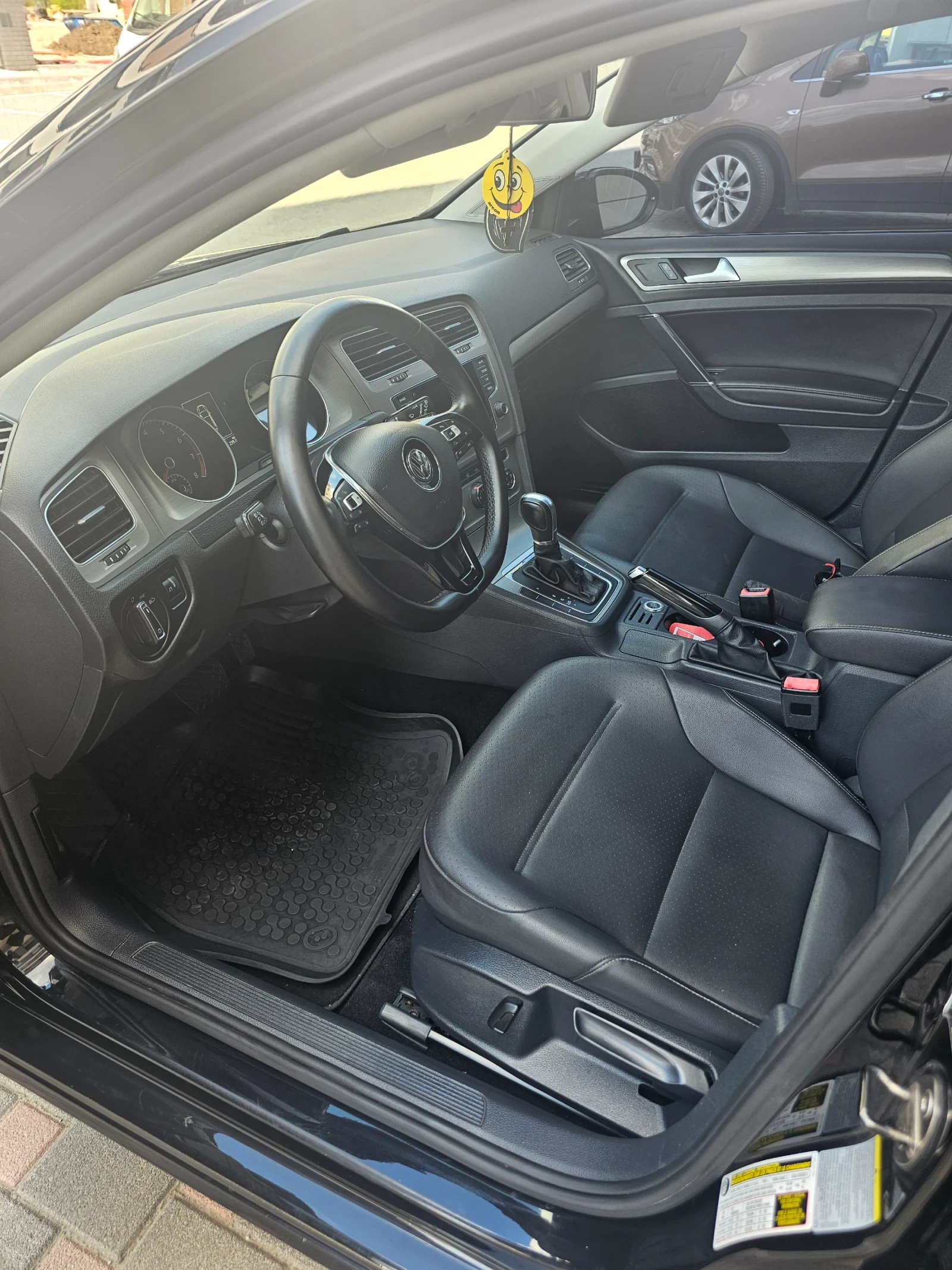 VW Golf, снимка 8 - Автомобили и джипове - 54855410