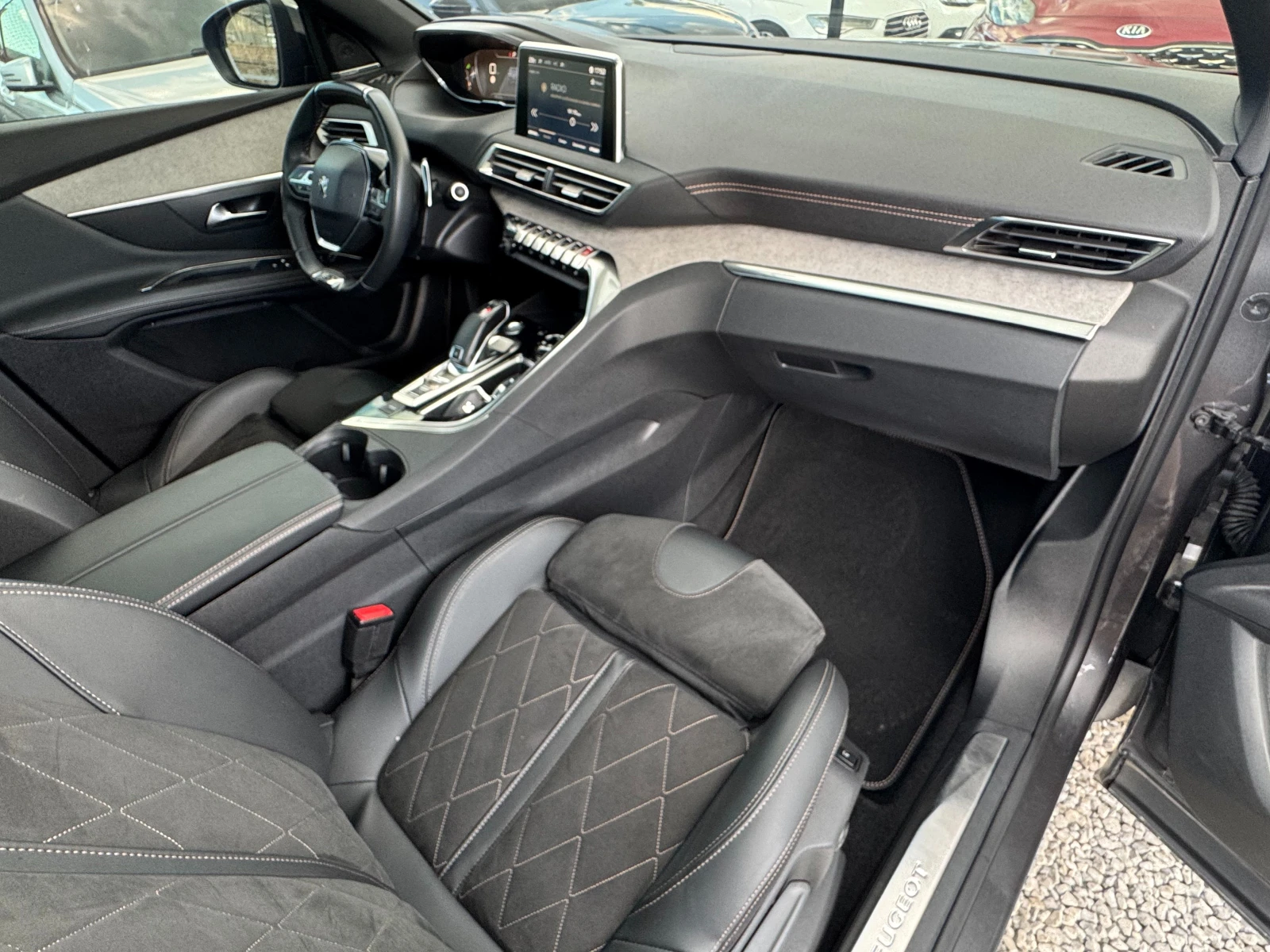 Peugeot 3008 2.0 BlueHDi ! GT Line !, снимка 11 - Автомобили и джипове - 54931827