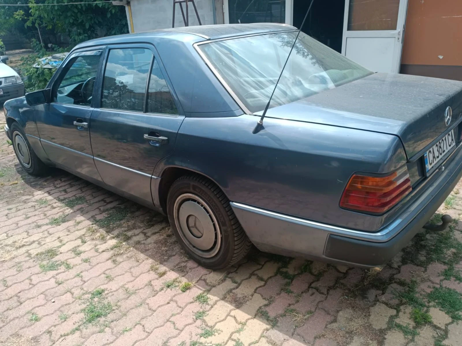 Mercedes-Benz 124 3.0 TD, снимка 8 - Автомобили и джипове - 55161916