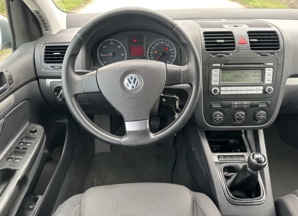 VW Golf 2.0TDI/140кс, снимка 12 - Автомобили и джипове - 55308364