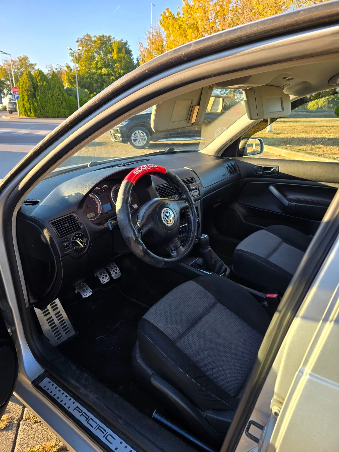 VW Golf, снимка 6 - Автомобили и джипове - 56339291