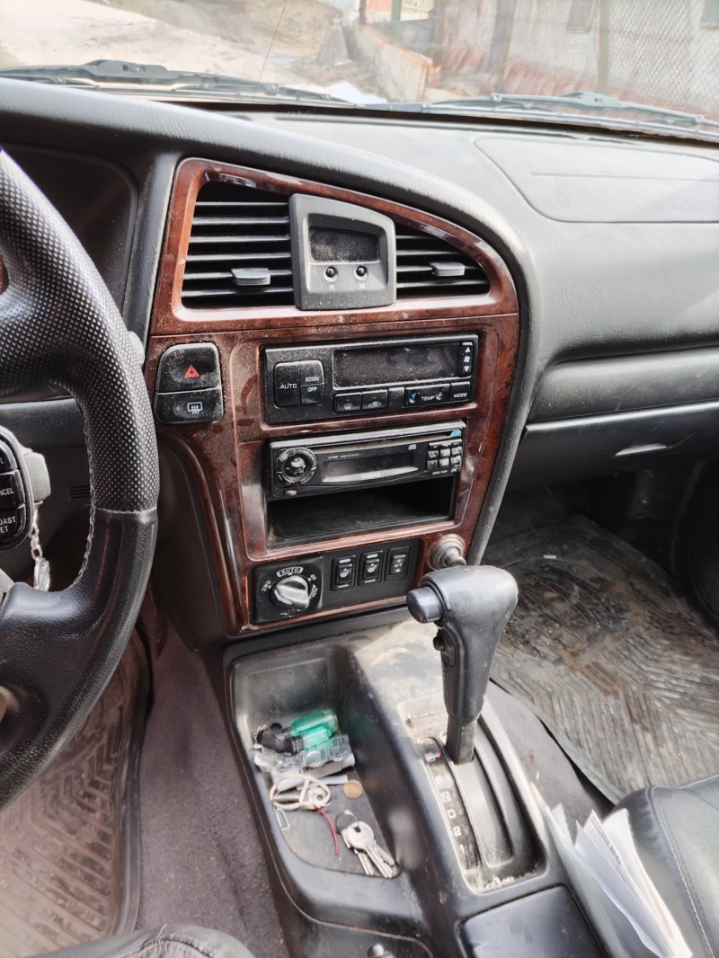 Nissan Pathfinder 3.5 LPG, снимка 7 - Автомобили и джипове - 48363216