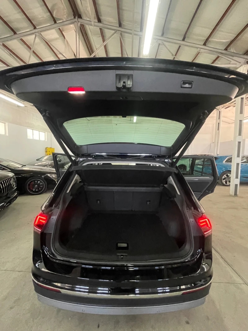 VW Tiguan 2.0Tdi/4motion/Distr/head-up/теглич/ подгрев/Led/!, снимка 16 - Автомобили и джипове - 51738026