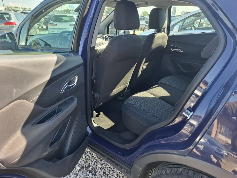 Opel Mokka 1.4iГАЗ, снимка 10 - Автомобили и джипове - 51889737