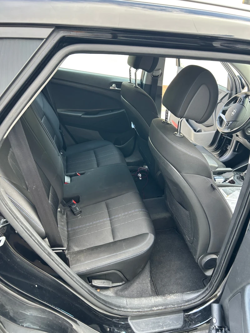 Hyundai Tucson 1.6 TDI, снимка 7 - Автомобили и джипове - 52554462