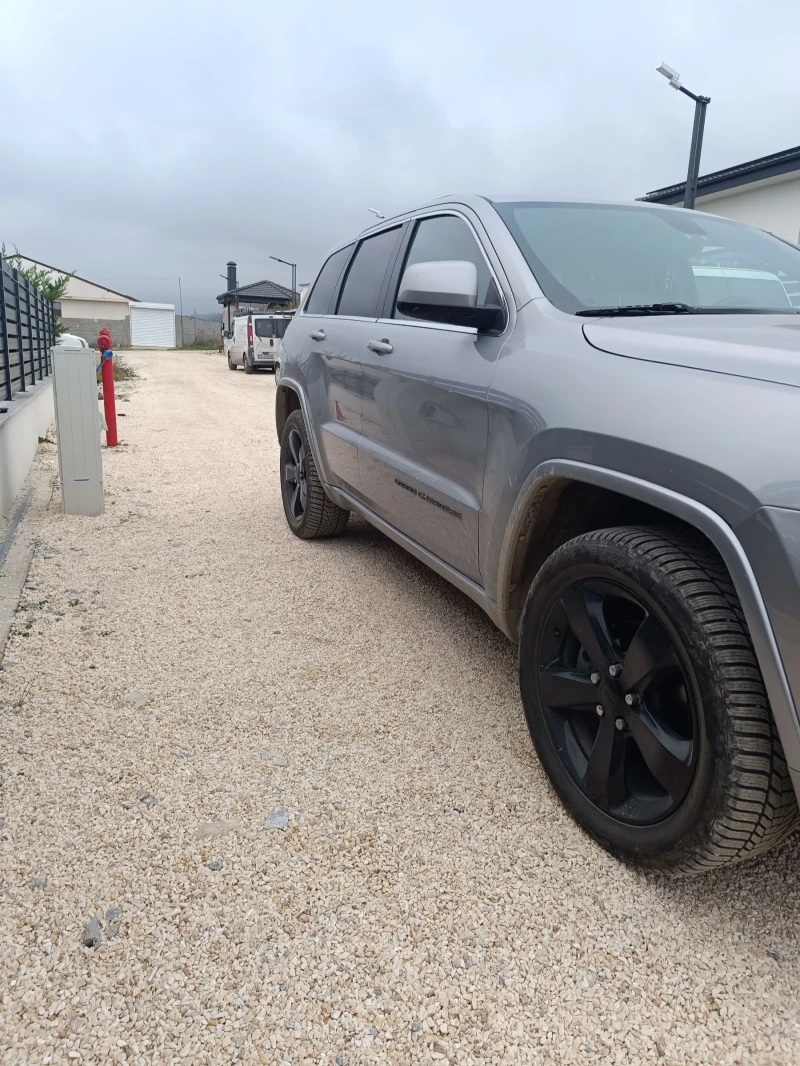 Jeep Grand cherokee, снимка 3 - Автомобили и джипове - 52884849