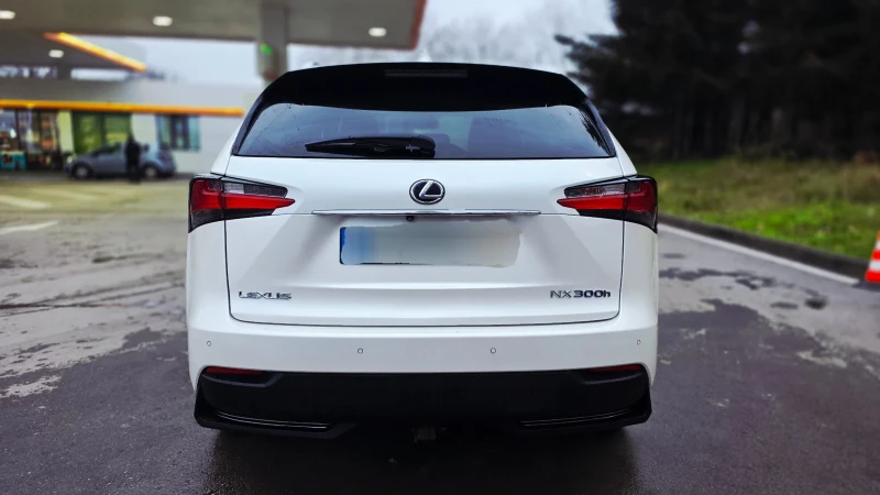 Lexus NX 300h F-Sport  LPG  Carplay/Android Auto, снимка 5 - Автомобили и джипове - 53343129