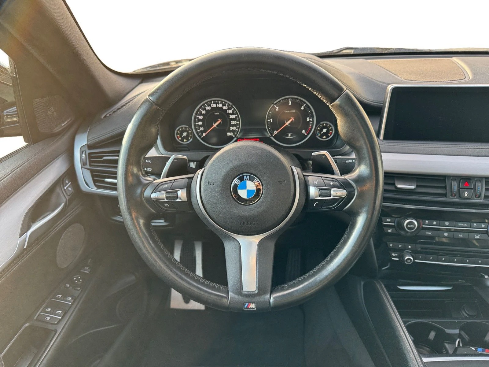 BMW X6 40d/313HP/M-SPORT/HUD/MMRY/PANO/NAVI/KLESS/471v - изображение 6