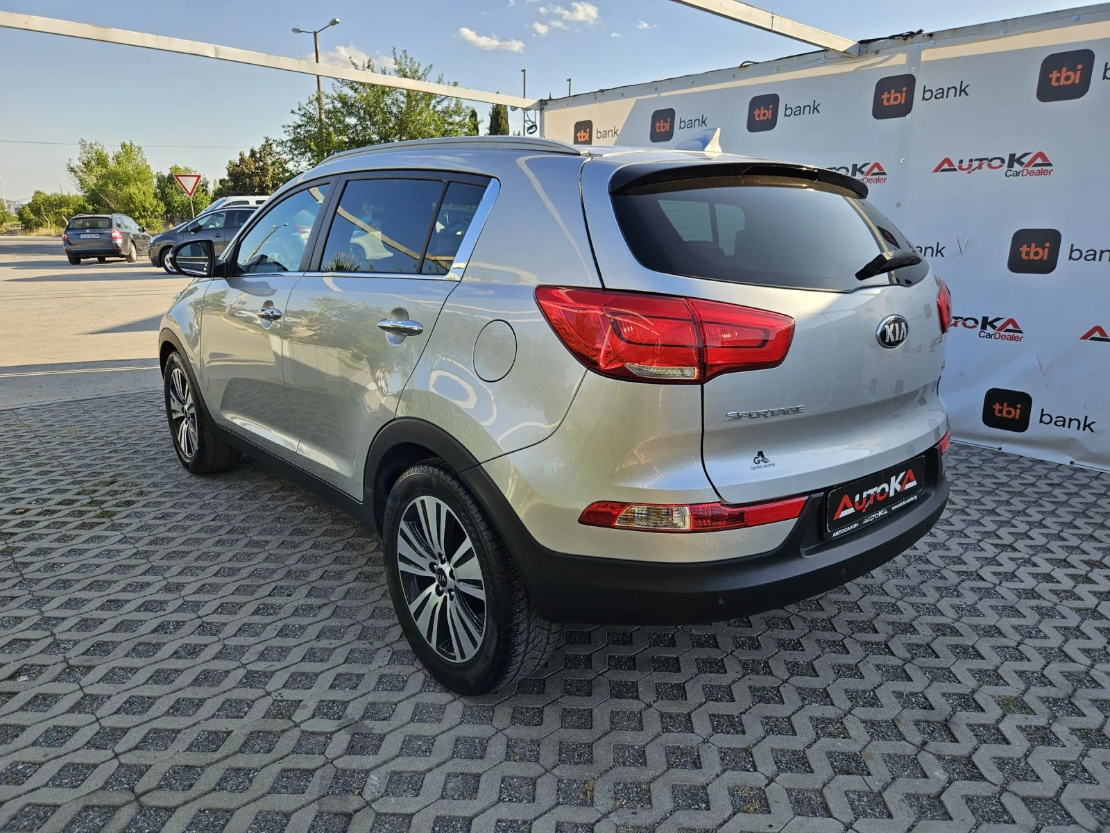 Kia Sportage 1.7CRDI-116кс= 6СКОРОСТИ= FACELIFT= КАМЕРА= EURO 6 - изображение 5