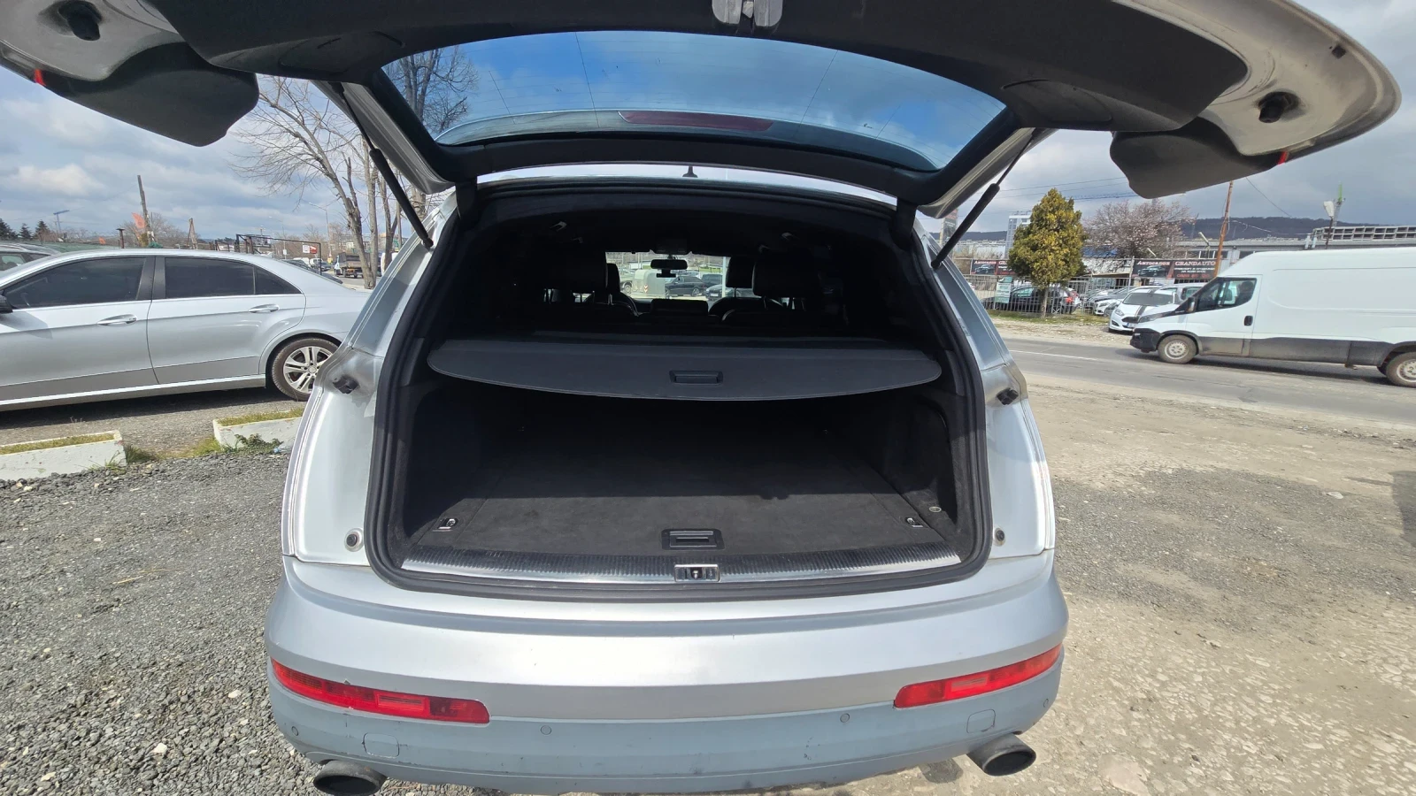 Audi Q7 3.0TDI/Сменени вериги, снимка 7 - Автомобили и джипове - 53910072