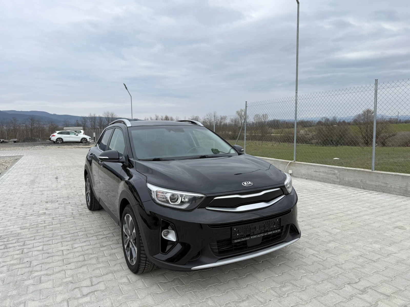 Kia Stonic 1.6CRDI NAVI CAMERA, снимка 8 - Автомобили и джипове - 53911374