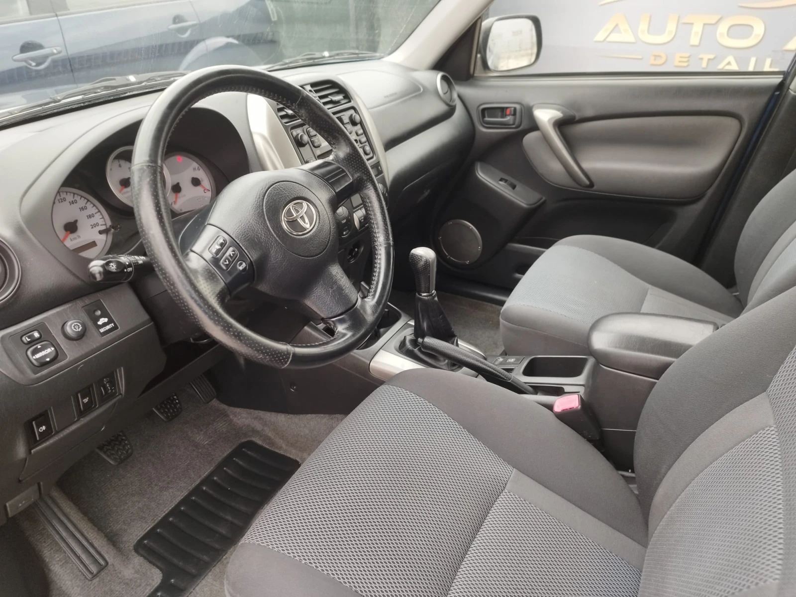 Toyota Rav4 2.2d4d 116kc, снимка 7 - Автомобили и джипове - 53928930