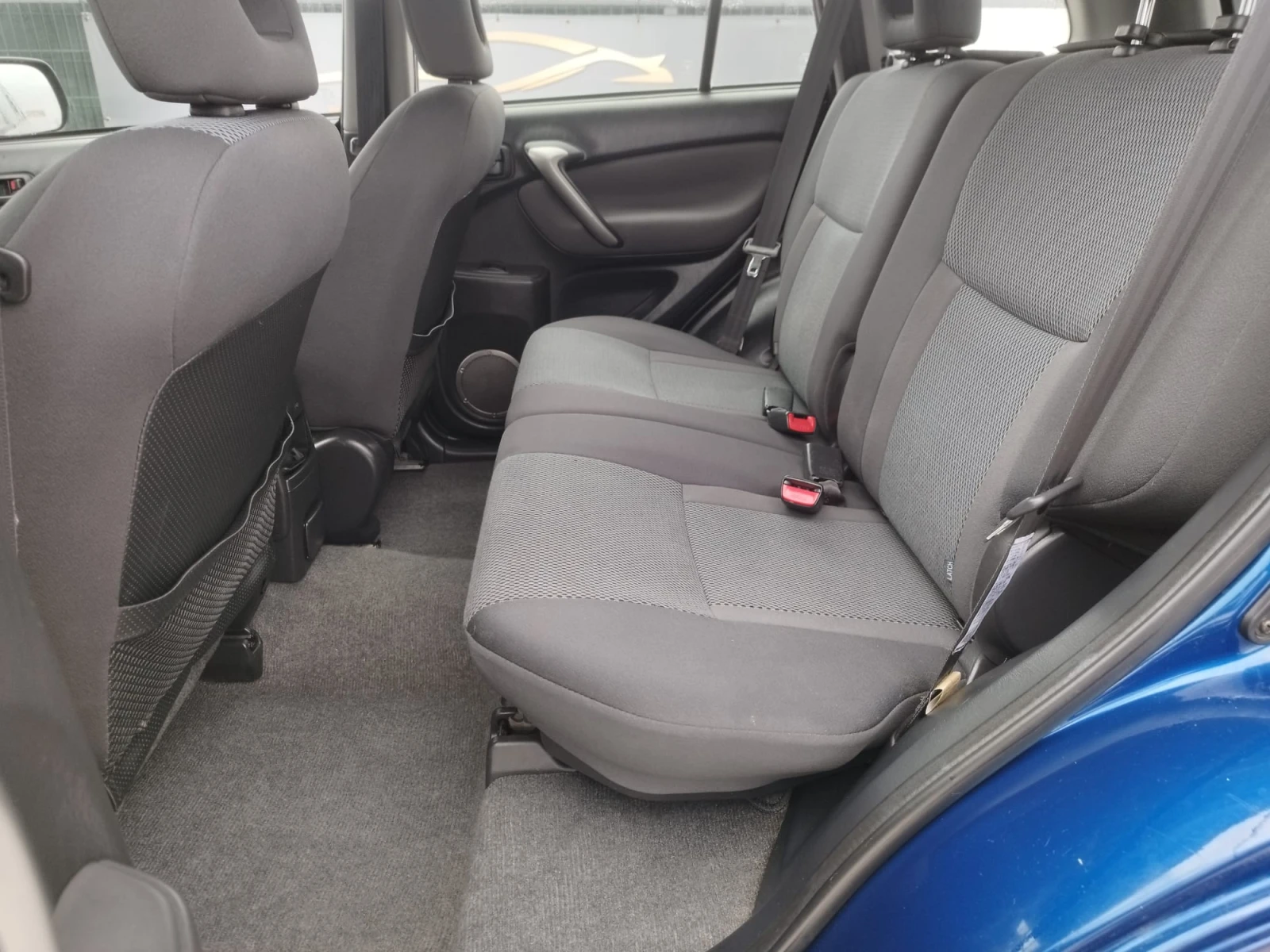 Toyota Rav4 2.2d4d 116kc, снимка 11 - Автомобили и джипове - 53928930