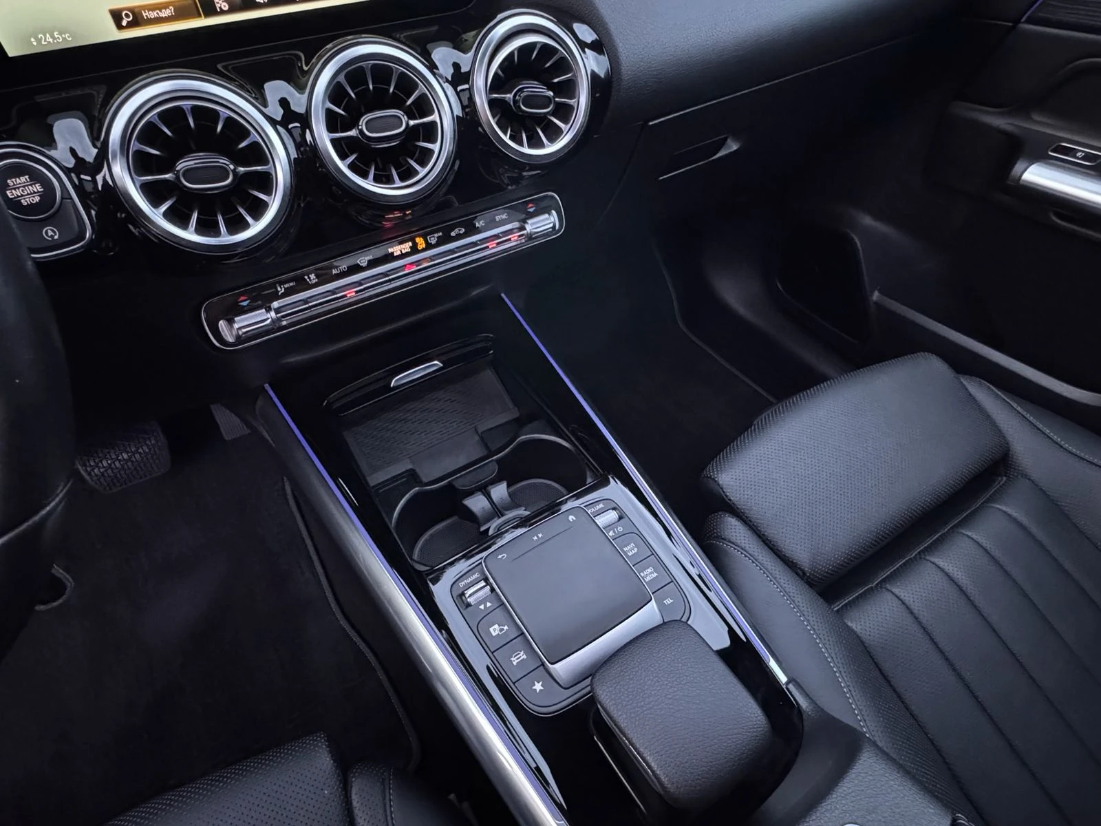 Mercedes-Benz GLA 250AMG Panorama Distr Keyless Head-up Cam360, снимка 13 - Автомобили и джипове - 54062639