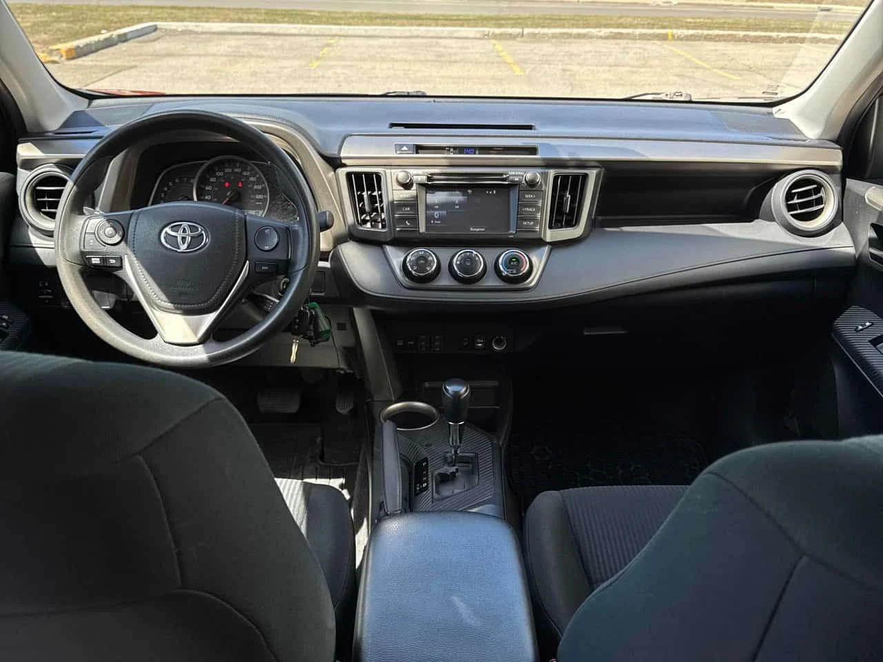 Toyota Rav4 * LE * 2 КЛЮЧА* ПОДГРЕВ* , снимка 9 - Автомобили и джипове - 54331048