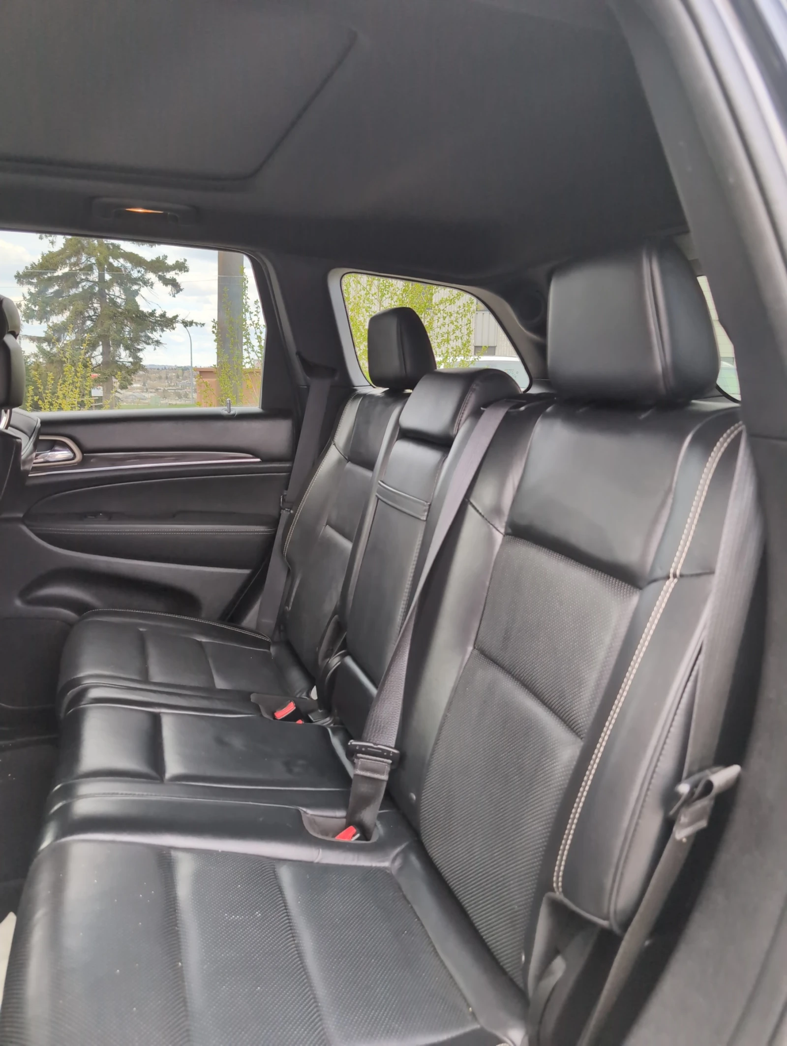 Jeep Grand cherokee Overland * 5.7 Hemi* AWD, снимка 10 - Автомобили и джипове - 54630207