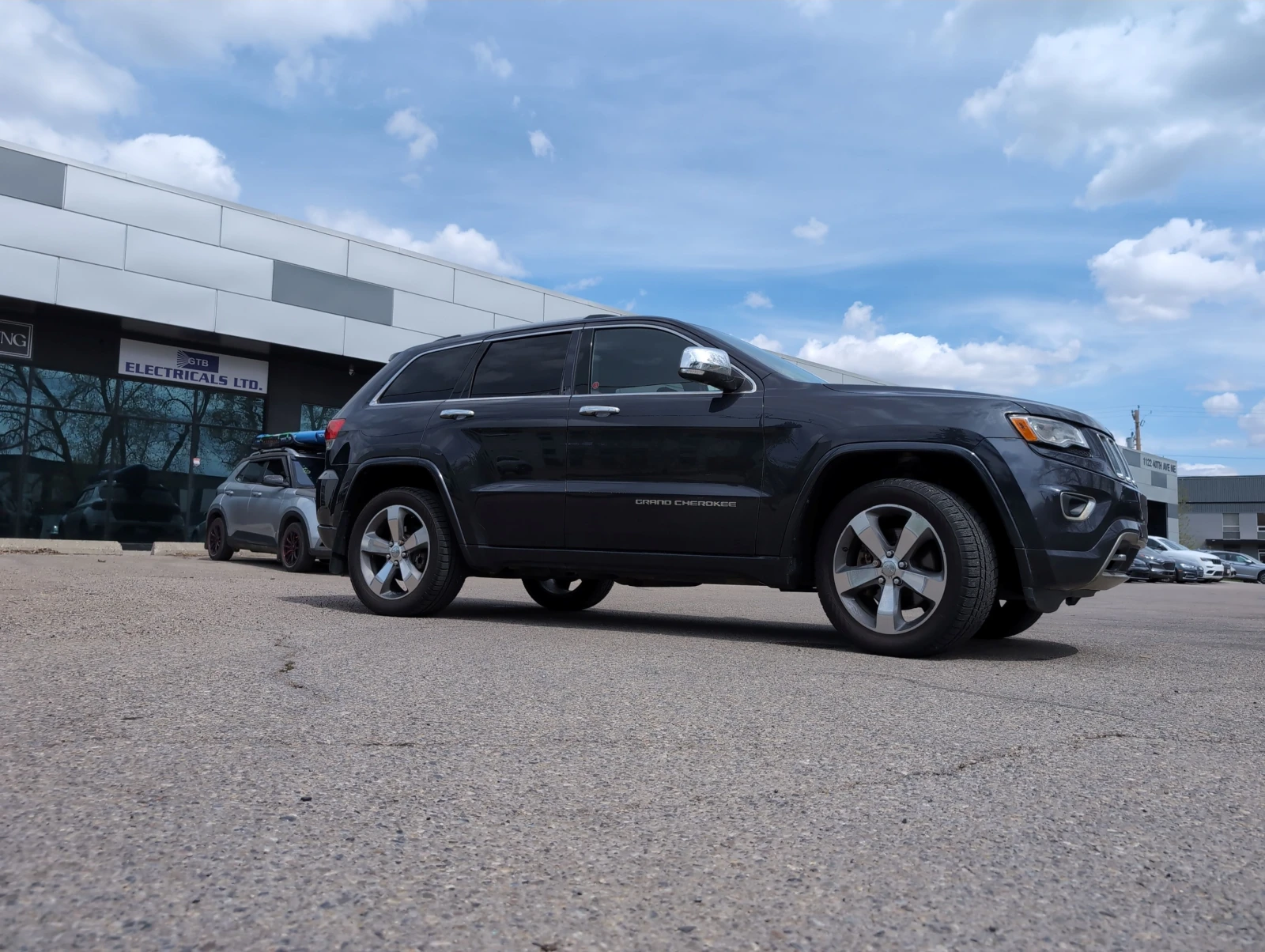 Jeep Grand cherokee Overland * 5.7 Hemi* AWD, снимка 3 - Автомобили и джипове - 54630207