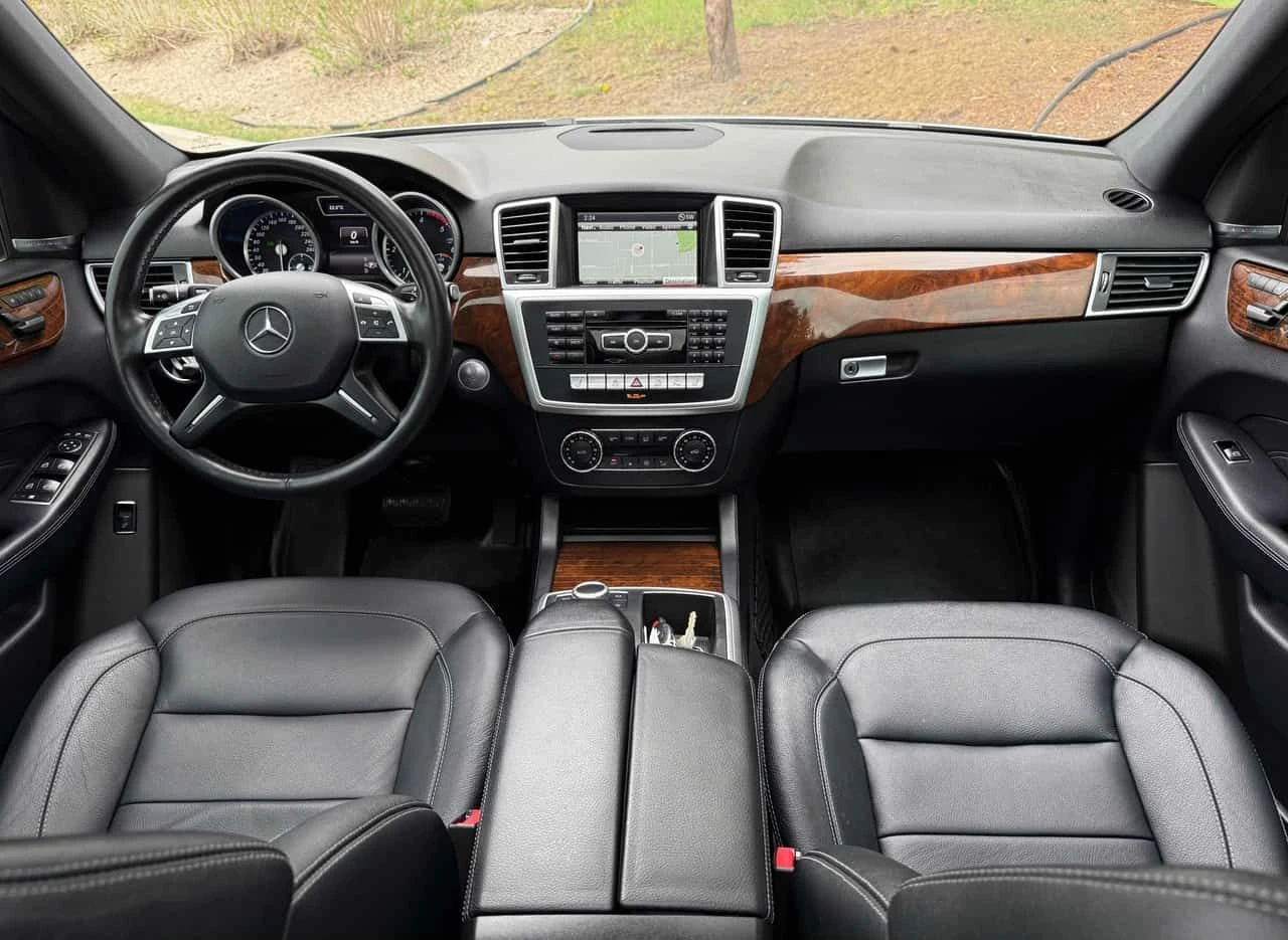 Mercedes-Benz ML 350 * BlueTEC * ПАНО * ПОДГРЕВИ * KEYLESS * H/K, снимка 9 - Автомобили и джипове - 54918437