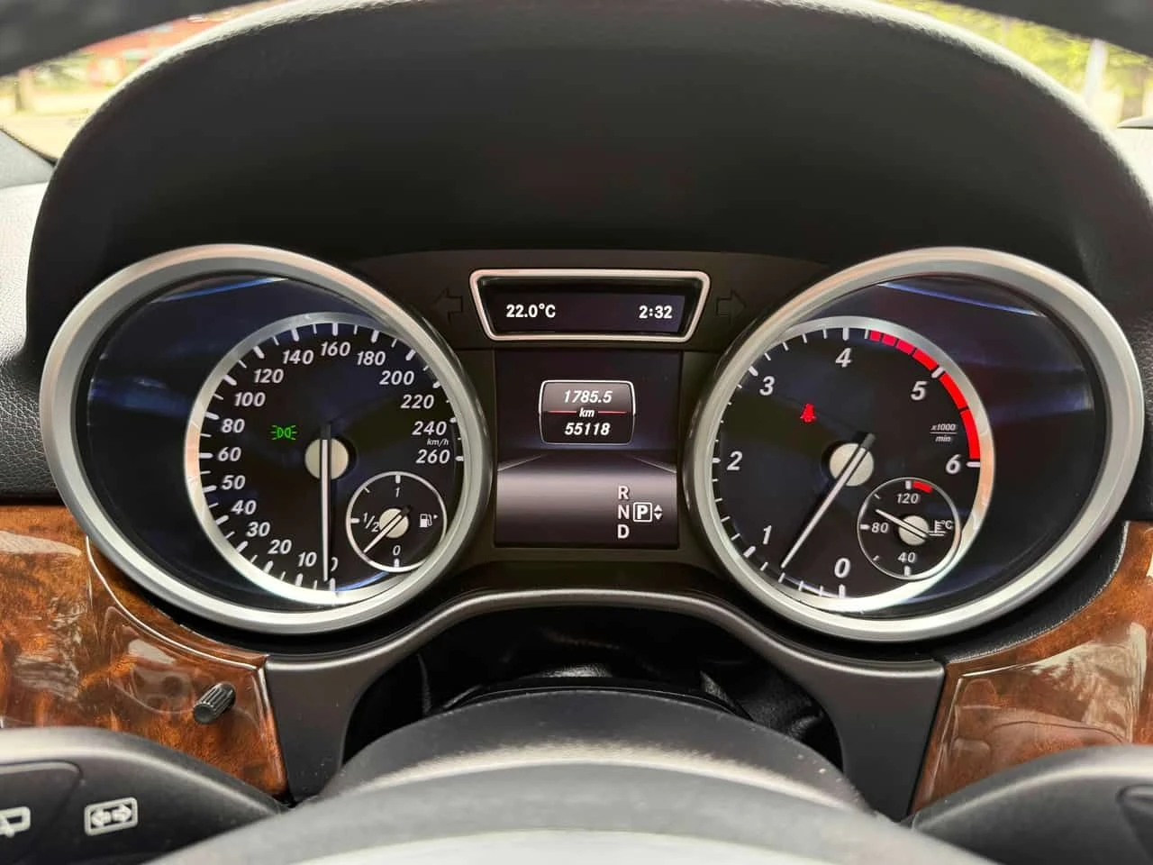 Mercedes-Benz ML 350 * BlueTEC * ПАНО * ПОДГРЕВИ * KEYLESS * H/K, снимка 8 - Автомобили и джипове - 54918437