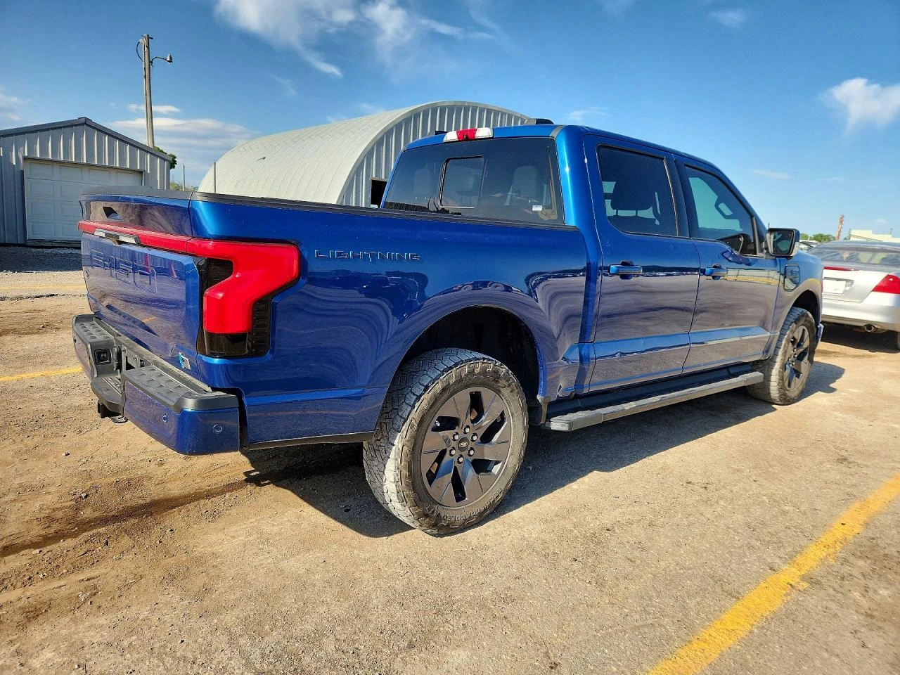 Ford F150 Lightning Pro, снимка 3 - Автомобили и джипове - 55121779