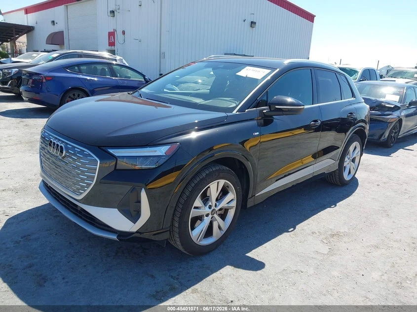 Audi Q4 E-Tron Premium Plus 50 Quattro, снимка 2 - Автомобили и джипове - 55246196