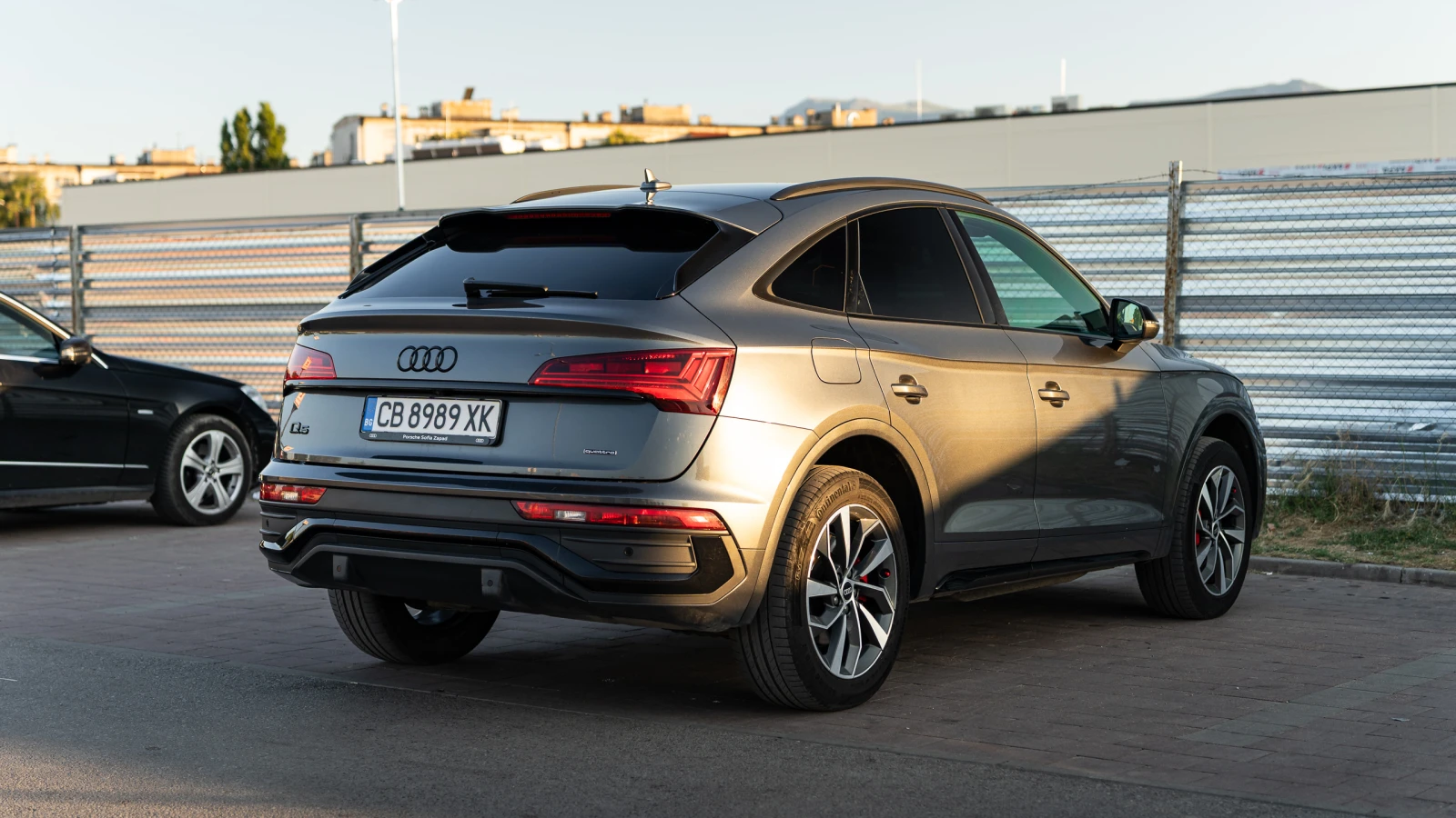 Audi Q5 Гаранционен, снимка 3 - Автомобили и джипове - 55354046