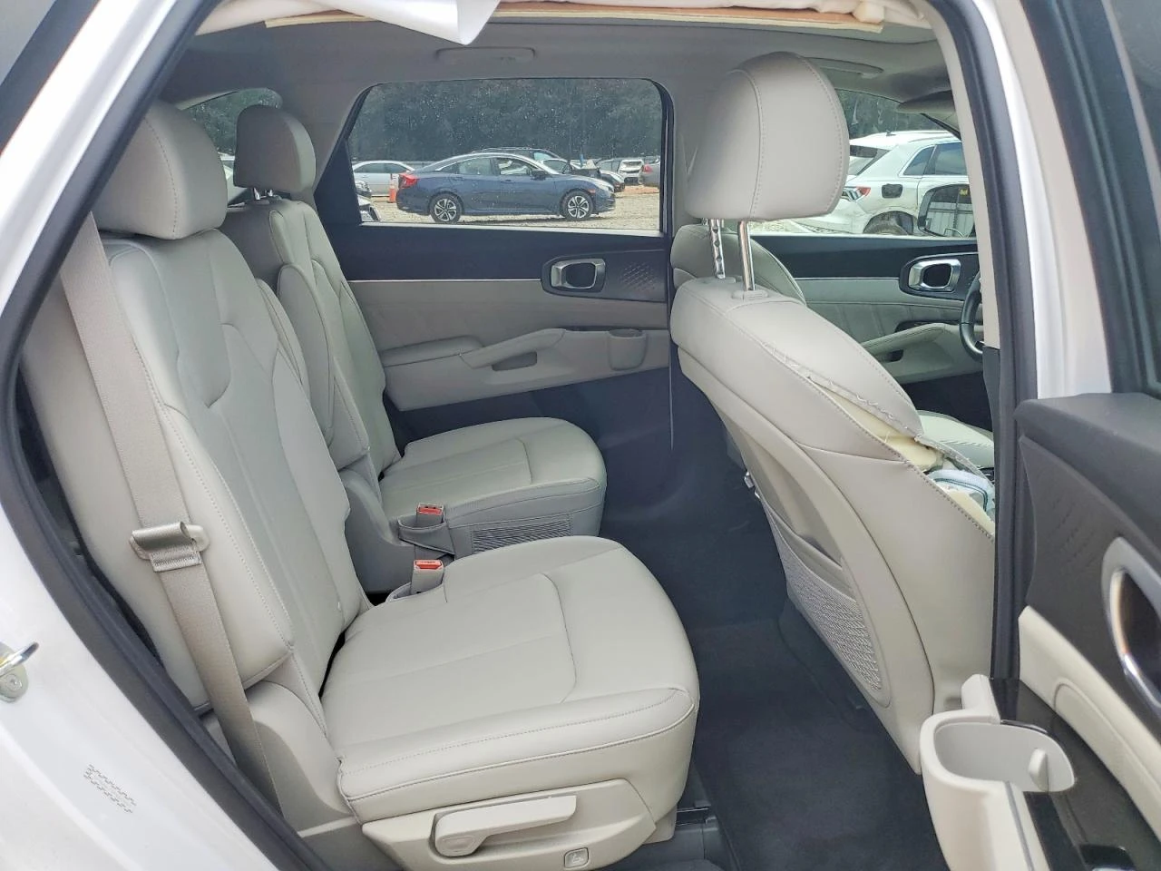 Kia Sorento 2.5l Sx, снимка 11 - Автомобили и джипове - 55995476