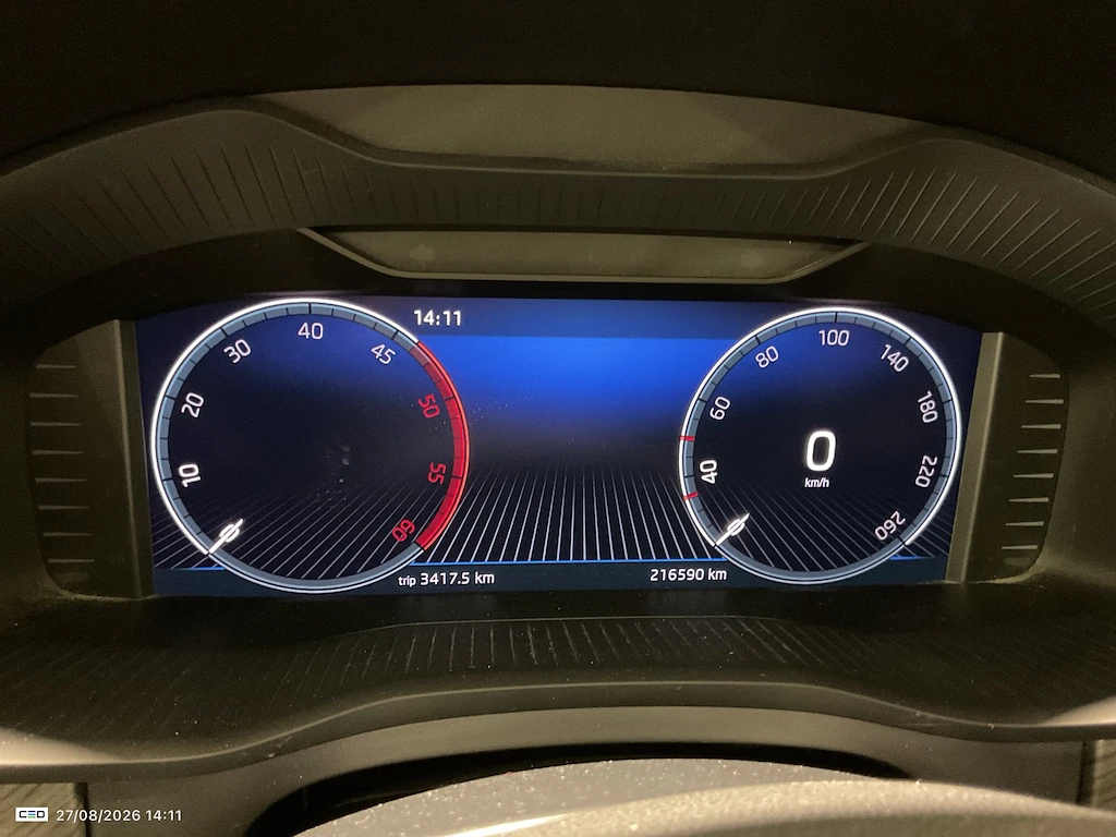 Skoda Kodiaq 2.0 CRTDI DSG7 CLEVER+ LEATHER NAVI LED, снимка 9 - Автомобили и джипове - 56201474