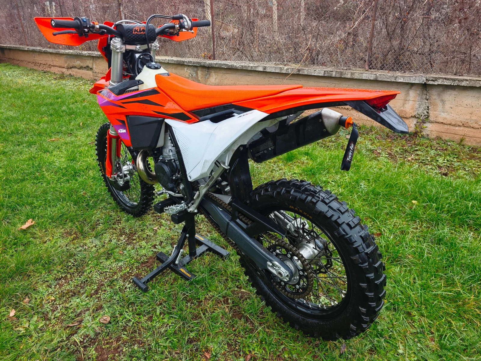 Ktm EXC TBI 300 - изображение 3