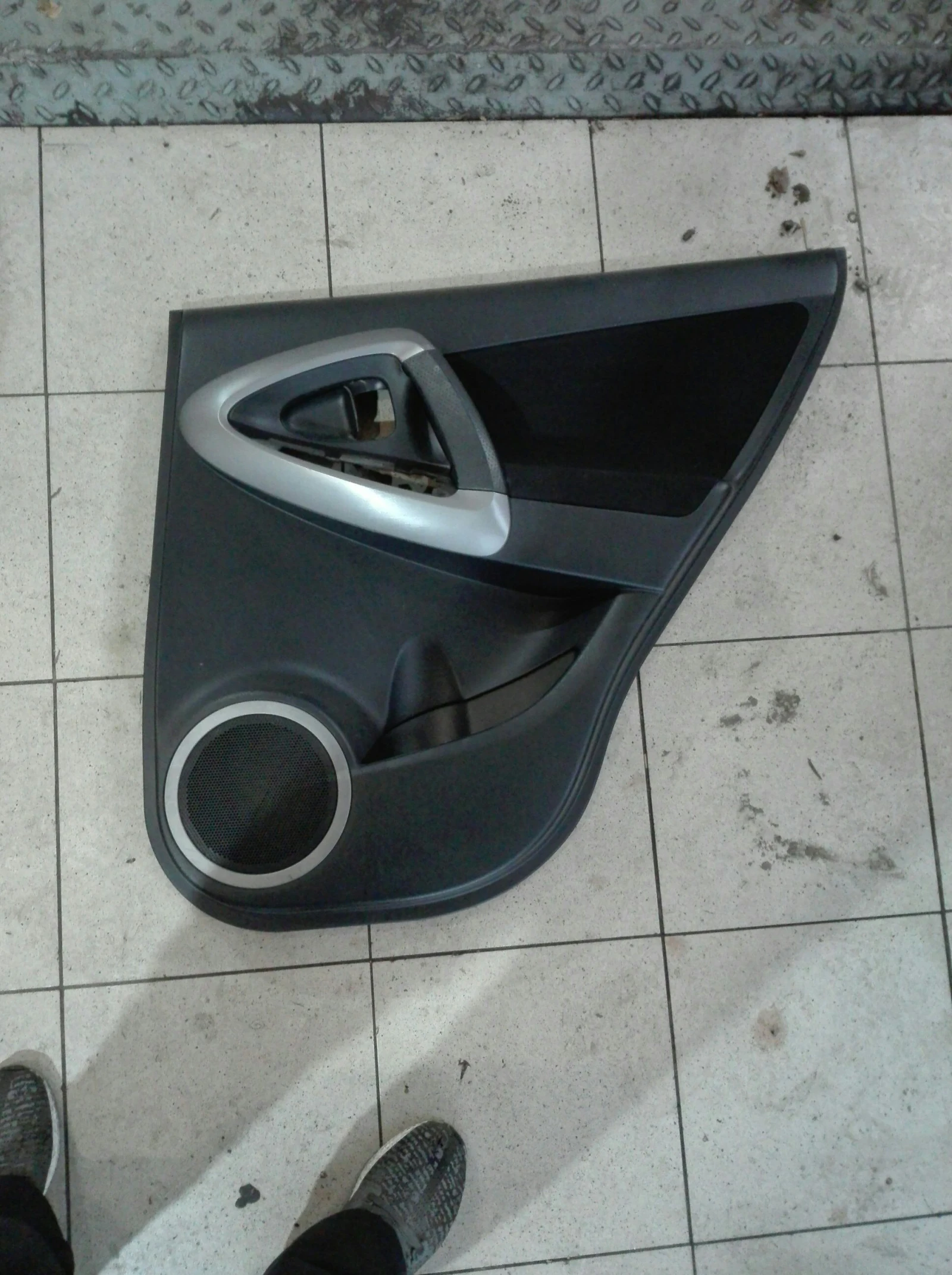 ���� �� ����� ����� ����� �� ������ ���-4 2.2� | Mobile.bg � ����������� 1